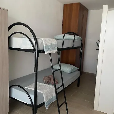 Ranch, Piscina Privata E Parcheggio Gratuito Διαμέρισμα